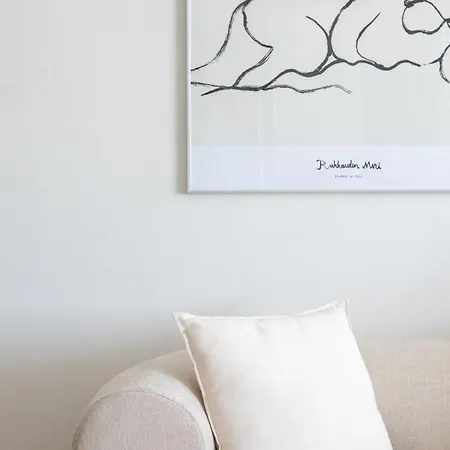 Riverside Studio With Terrace And Free Parking *